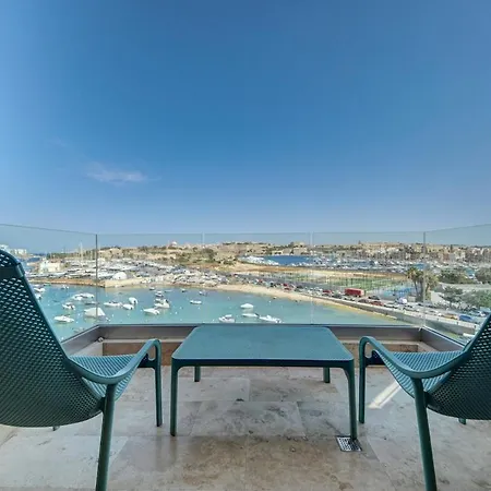 Apartment Modern Seafront Overlooking Valletta
