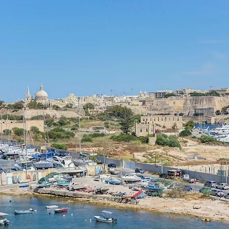 Modern Seafront Overlooking Valletta * Gzira